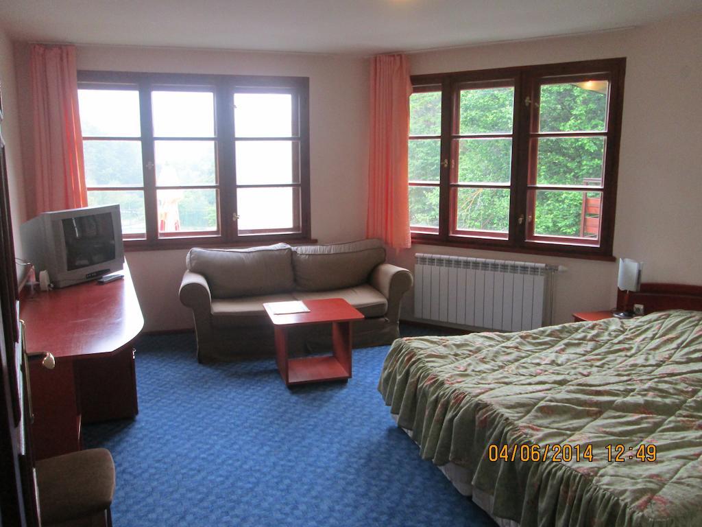 Fisherman'S Hut Family Hotel Beden Экстерьер фото