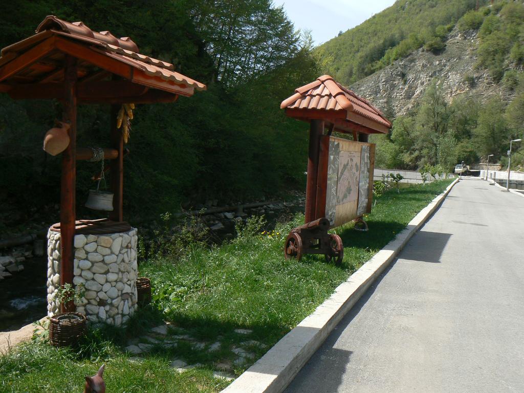 Fisherman'S Hut Family Hotel Beden Экстерьер фото